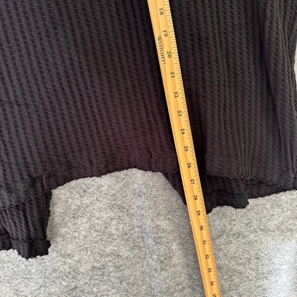 Free People Waffle Knit Boho Relaxed Fit Cowl Neck Sweater Size Small - Picture 8 of 16